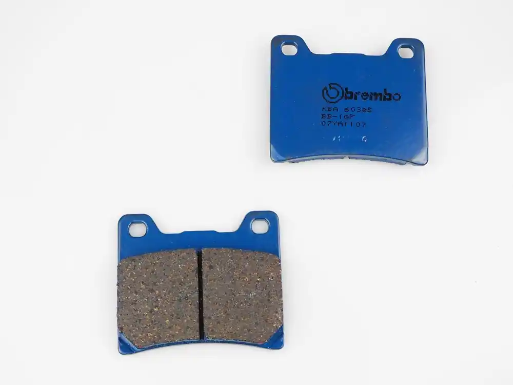 Sofort Bestellen Brembo Standard Bremsbelag hinten 07YA1107 passend für Yamaha FZ 750 /Genesis 1FN/2KK / 3KT (Bj.89-)