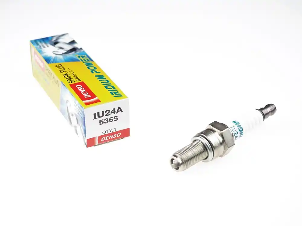 Aktuell Denso Iridium Power Zündkerze IU24A passend für Cagiva V-Raptor 1000 (Bj 99-)