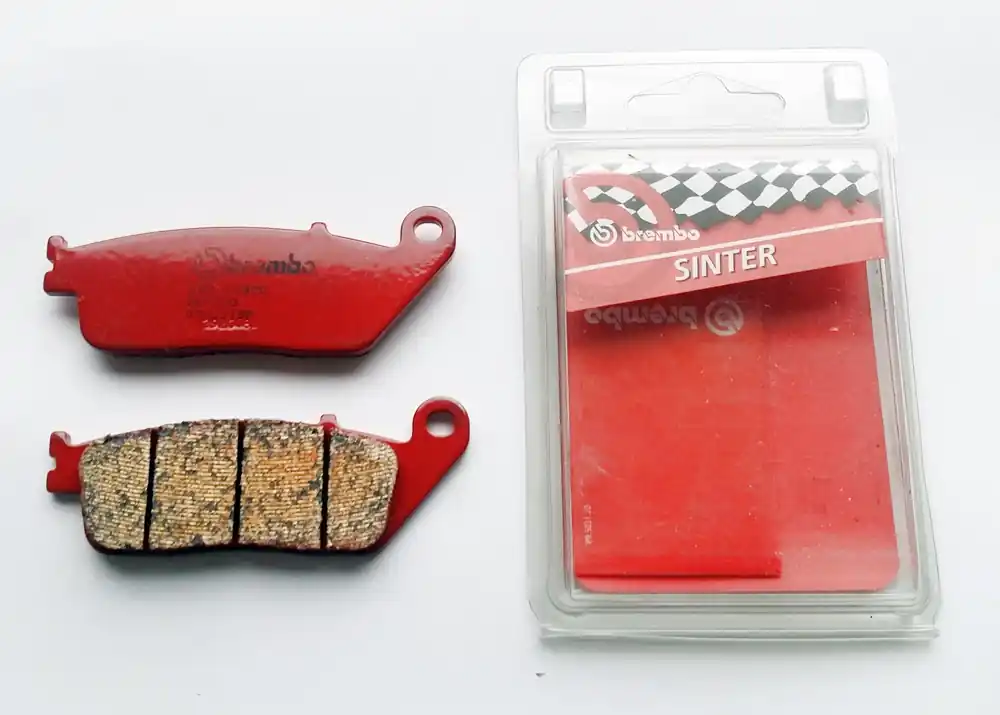 Brembo Standard Bremsbelag hinten Sinter 07HO31SP passend für Triumph Legend 900 TT (Bj.99-) Preisknaller