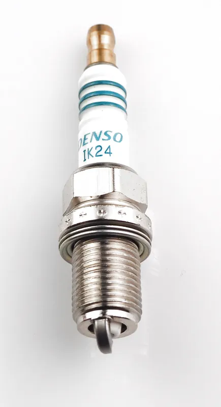 Nur Heute Denso Iridium Power Zündkerze IK24 passend für Honda XR 650 R RE01 (Bj 00-07)