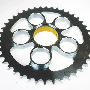 Neue Ware Kettenrad Stahl 39 bis 45 Zähne (525) passend für Ducati Monster / Multistrada / Hypermotard