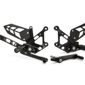 Gilles Fussrastenanlage MUE2-Y02-B passend für Yamaha MT-10 RN45 (Bj.16-) mit ABE Top-Angebot