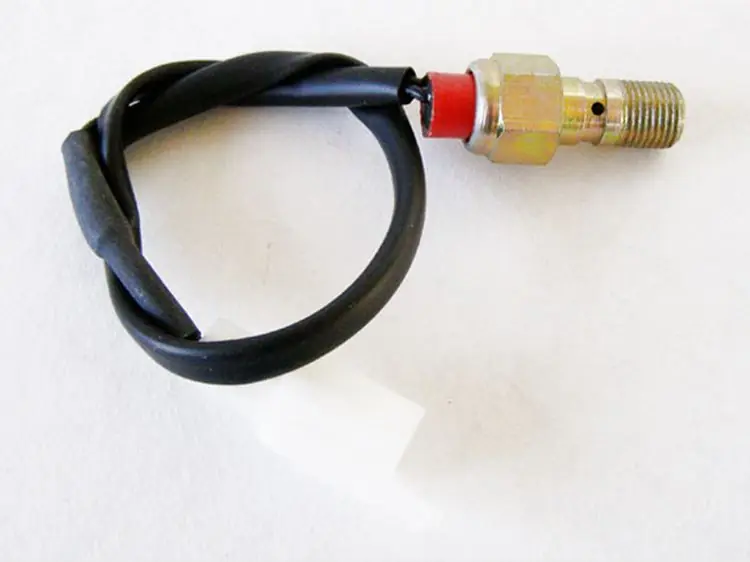 Preisreduziert Bremslichtschalter hydraulisch M10x1 kurz mit Kabel 0626MQ20