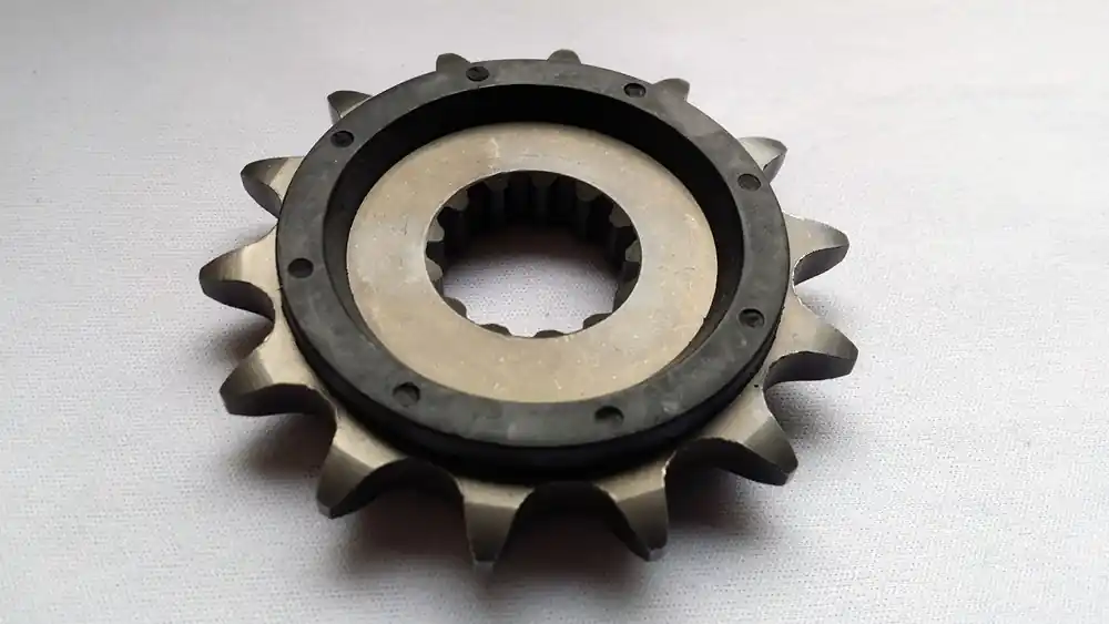 Kettenritzel 15 Zähne - (520) Silent Ritzel gummiert passend für Kawasaki Z750 / Z800 Neu Im Sortiment