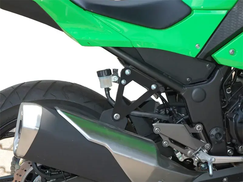 Auspuffhalter passend für Kawasaki Ninja 300 R (2013-2017) Direkt Vom Hersteller